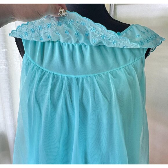 Vintage 1970s sleepwear top, turquoise negligee, sleeveless babydoll - Picture 7 of 10
